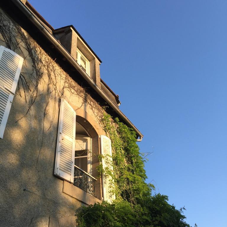 Maison Numero Neuf La Souterraine Exterior photo